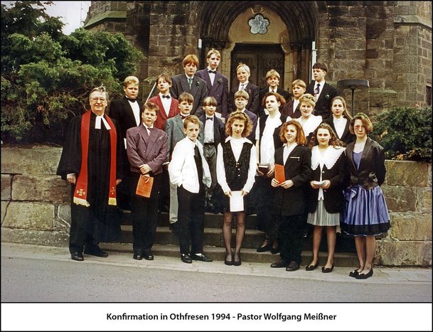 Konfirmation_in_Othresen_1994.JPG Konfirmation_in_Othresen_1994.JPG