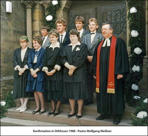 Konfirmation_in_Othresen_1988.JPG Konfirmation_in_Othresen_1988.JPG